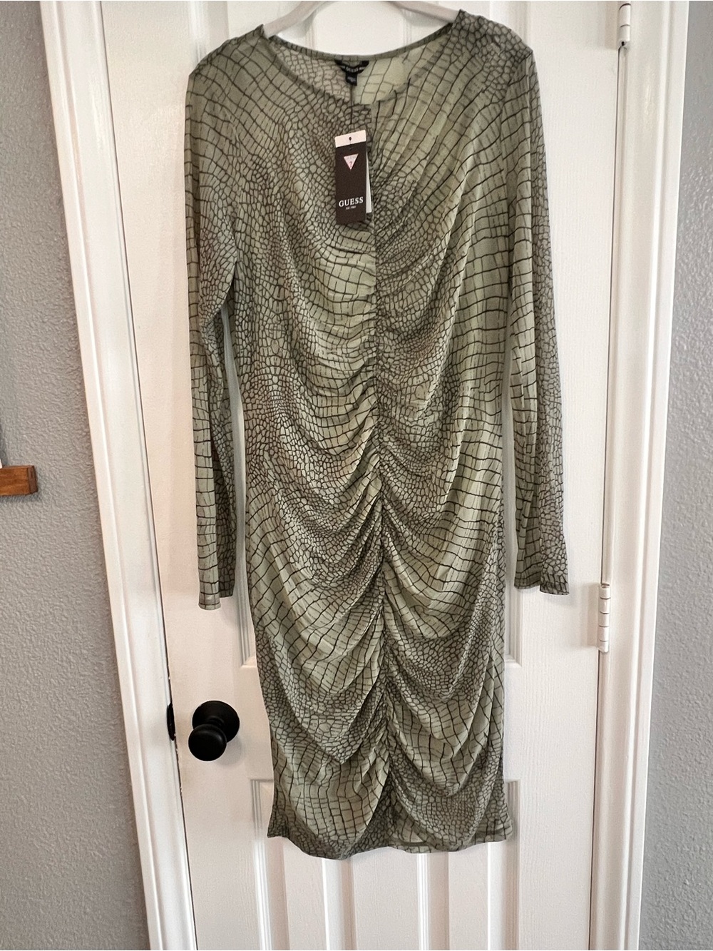 NWT GUESS LS Lauren Dress XL Lovelocked Reptile Print Green Mesh Midi Ruched